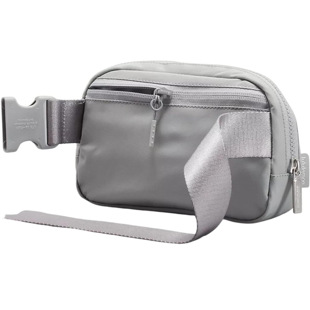 Lululemon Silver Drop Everywhere belt bag NWT - Picture 3 of 6